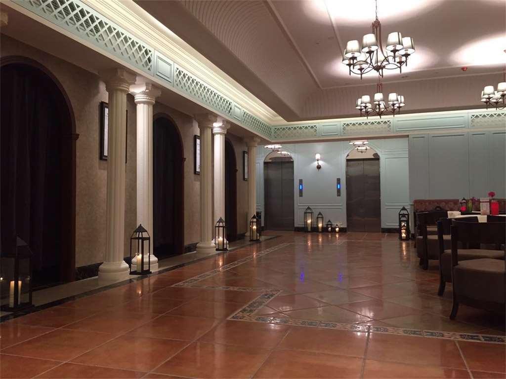 Ibis Chongqing Airport Hotel Exterior photo